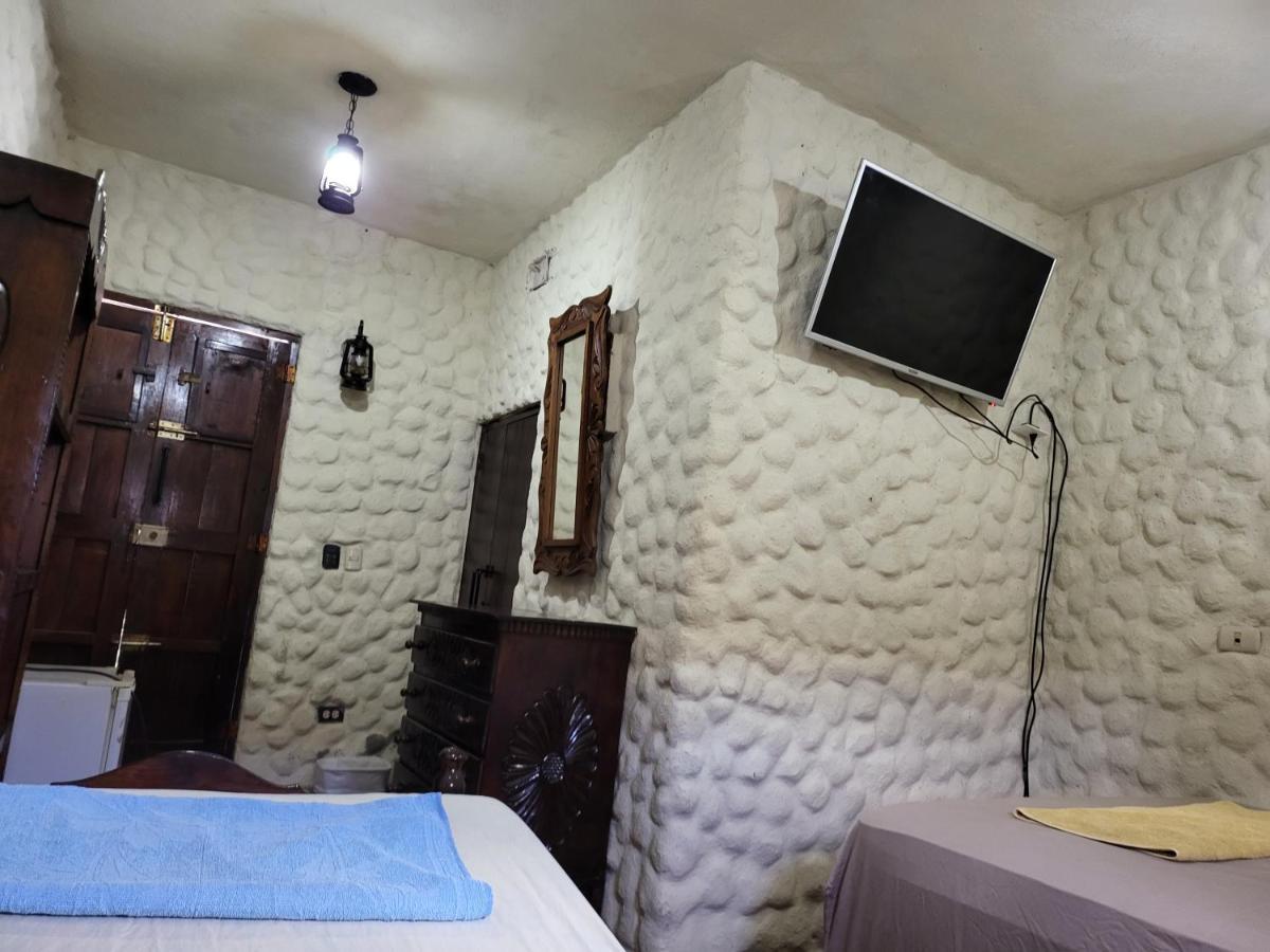 Hostal Casa De Las Gargolas Amapala Esterno foto