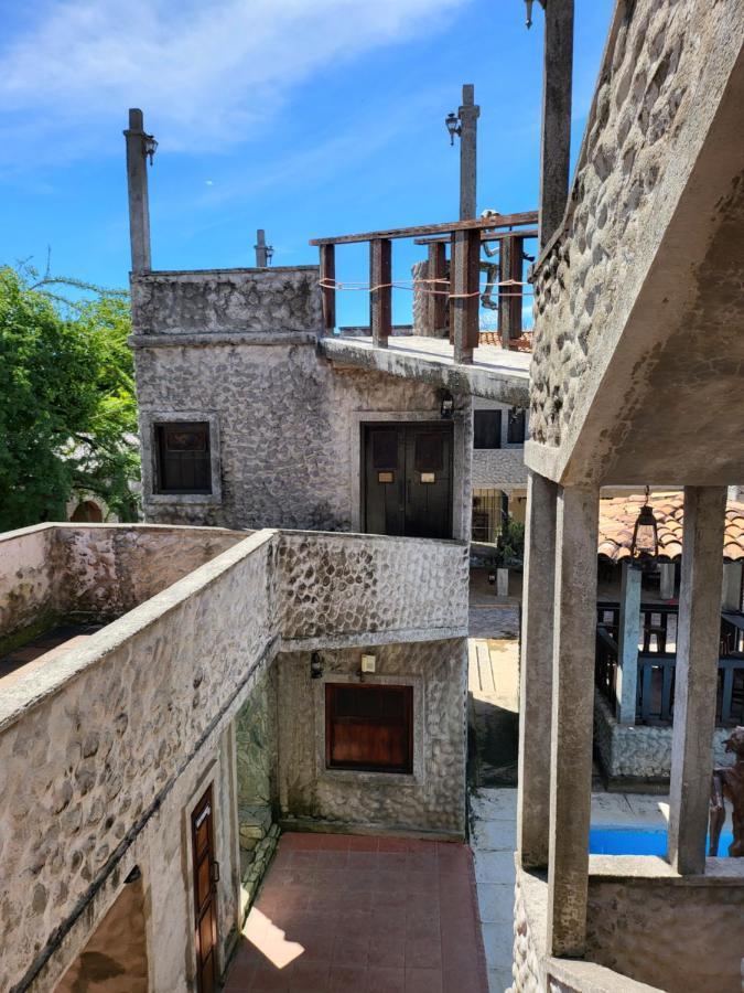 Hostal Casa De Las Gargolas Amapala Esterno foto